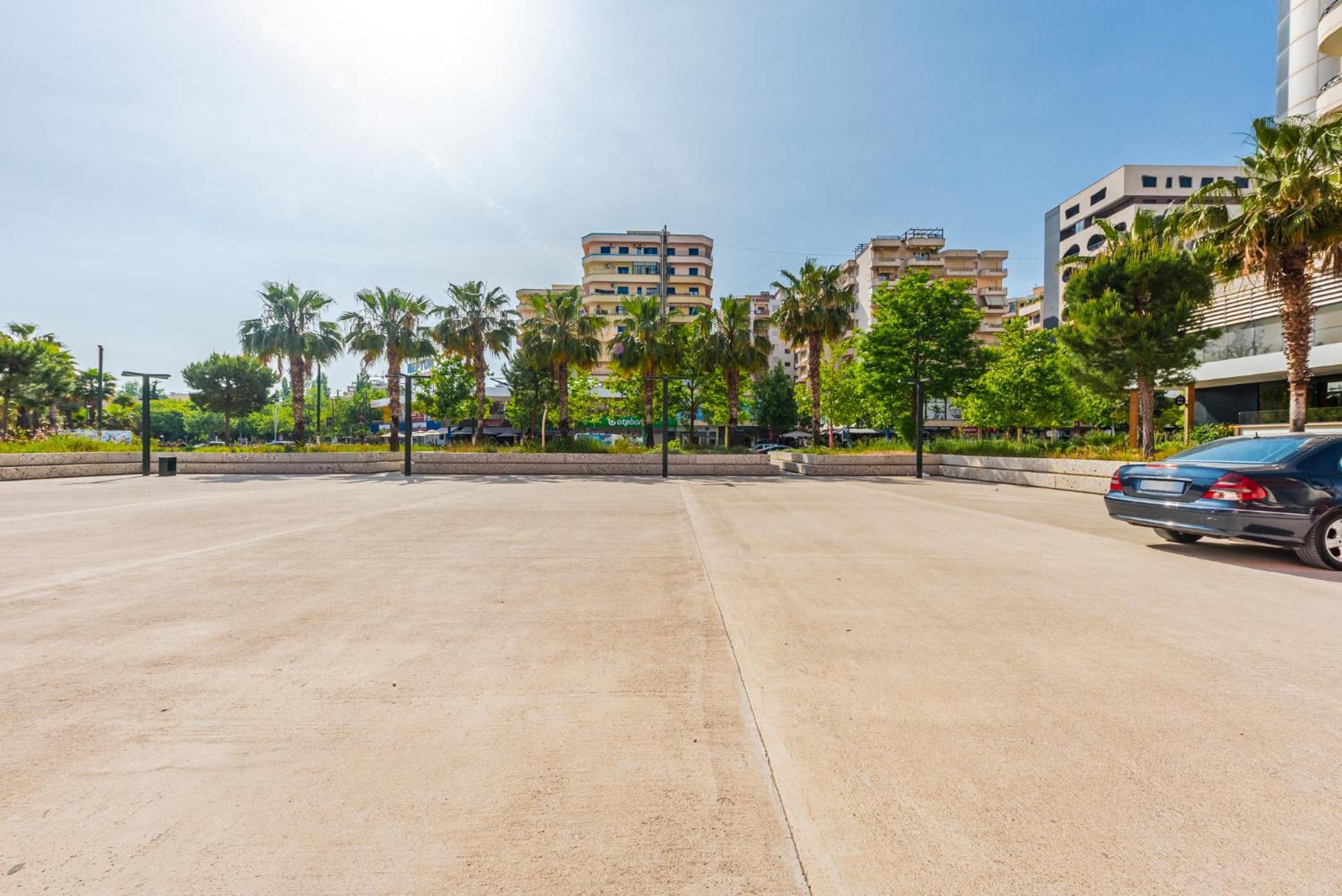 City Center Apartments By Kondo Stays Vlore Exterior photo