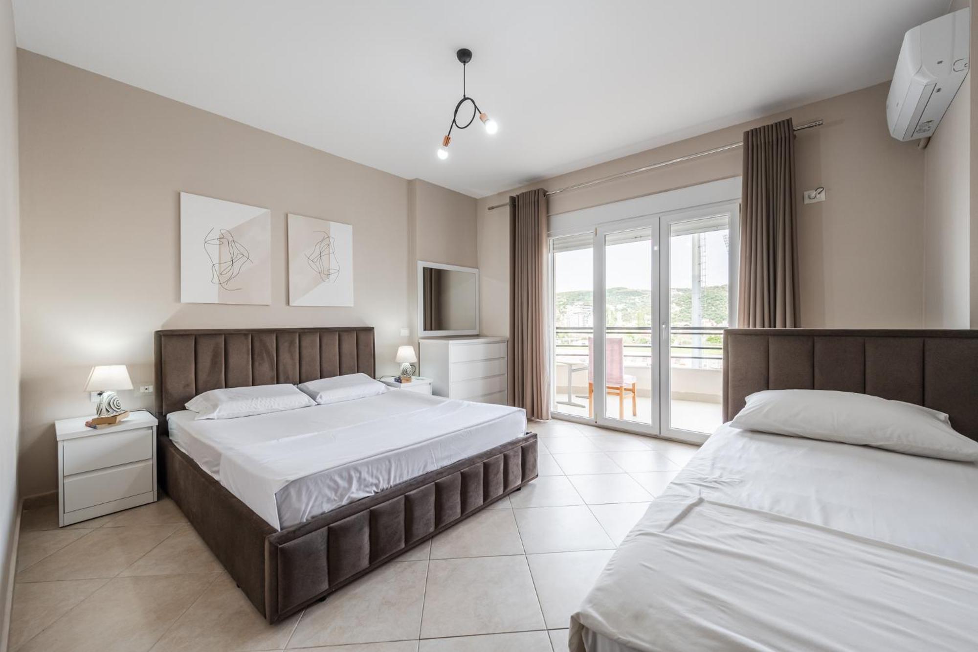 City Center Apartments By Kondo Stays Vlore Exterior photo