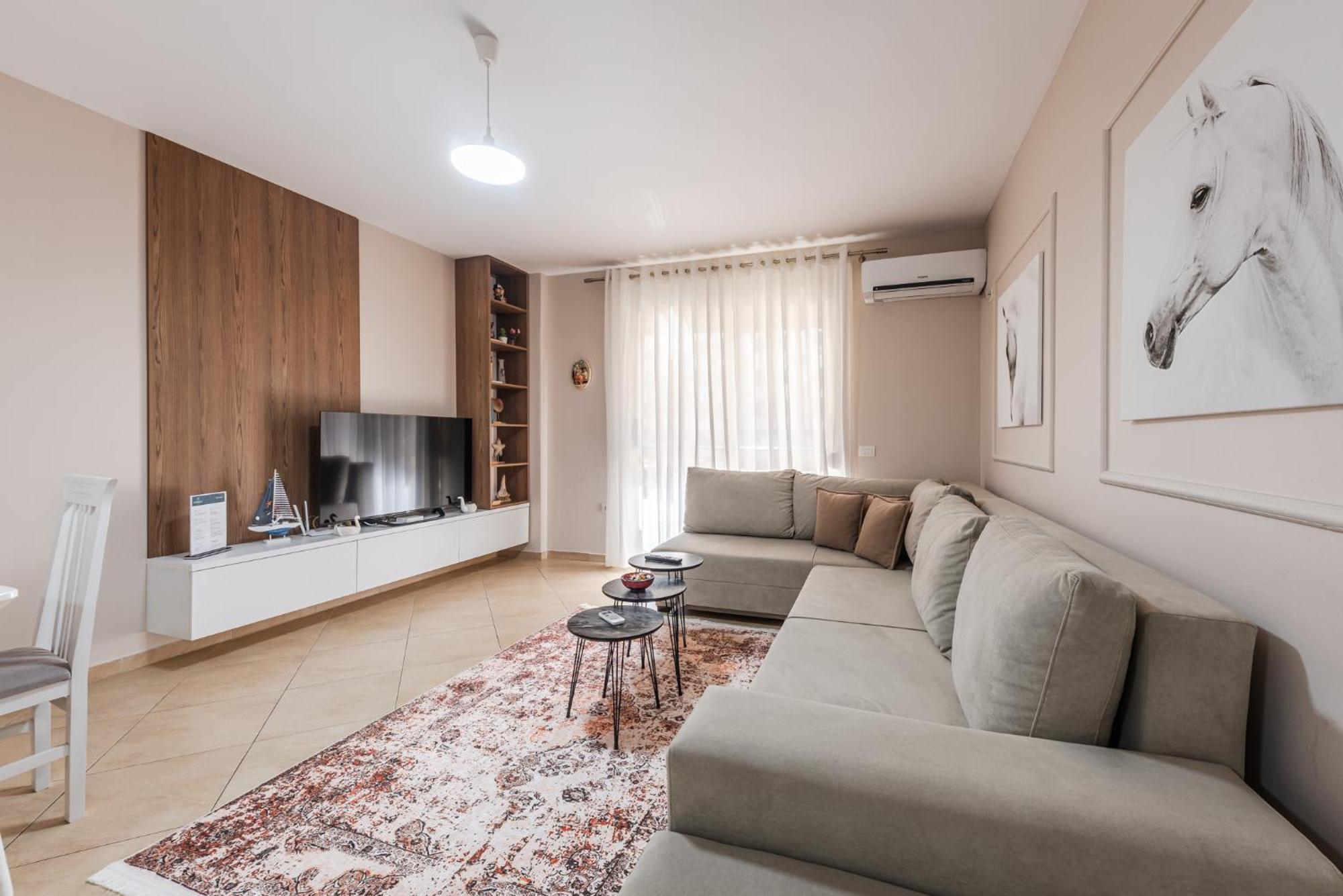 City Center Apartments By Kondo Stays Vlore Exterior photo