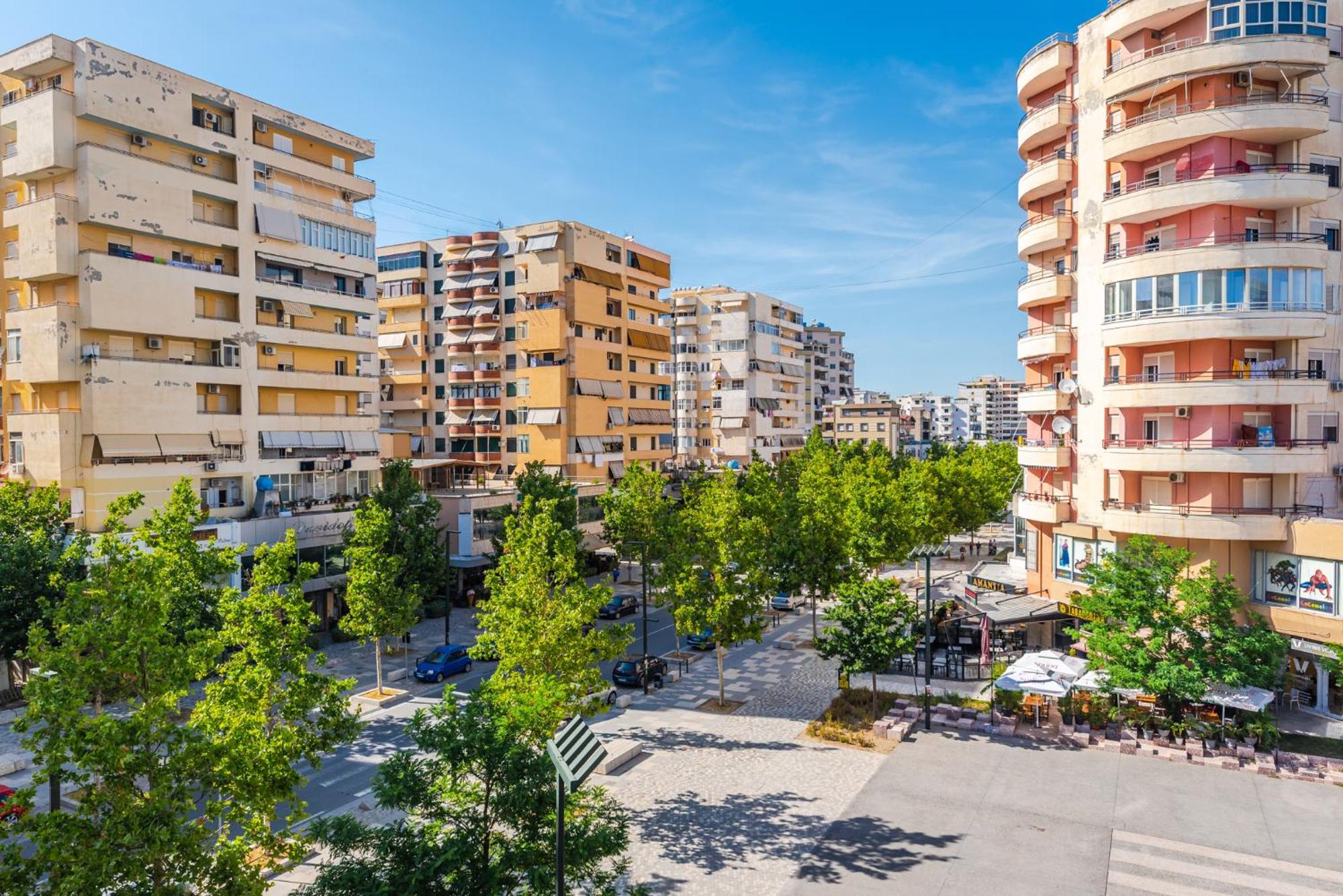 City Center Apartments By Kondo Stays Vlore Exterior photo